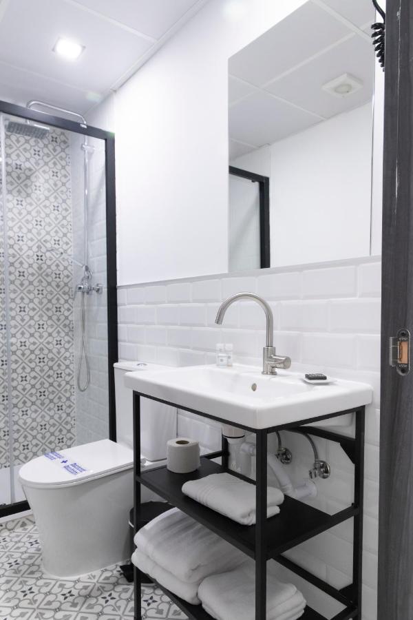 Hostal Boutique I Host You 马德里 外观 照片